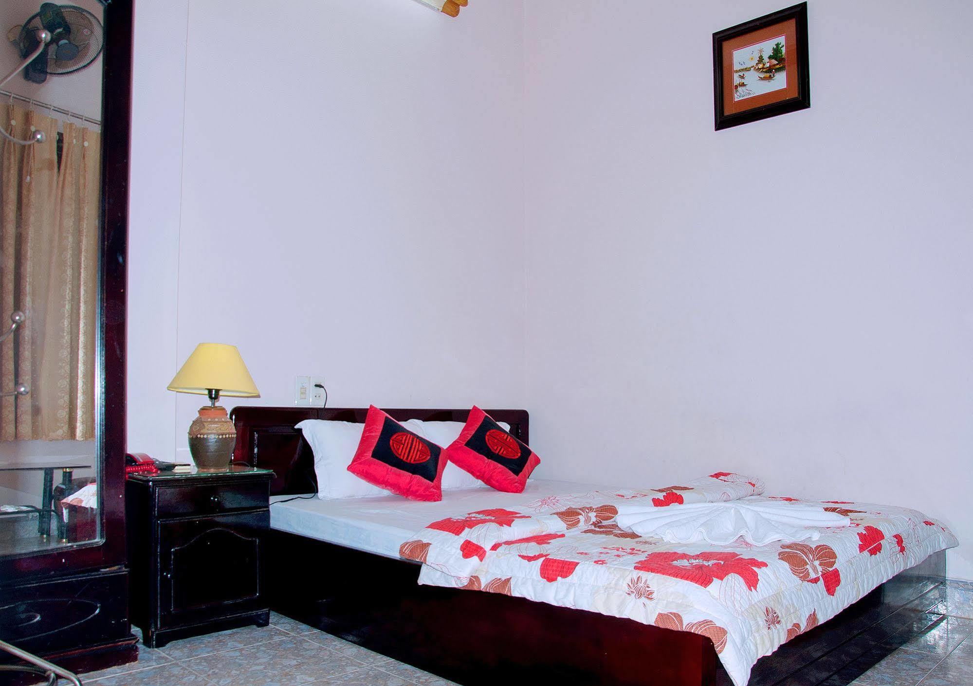 Hoang Ha Hotel Нячанг Екстер'єр фото